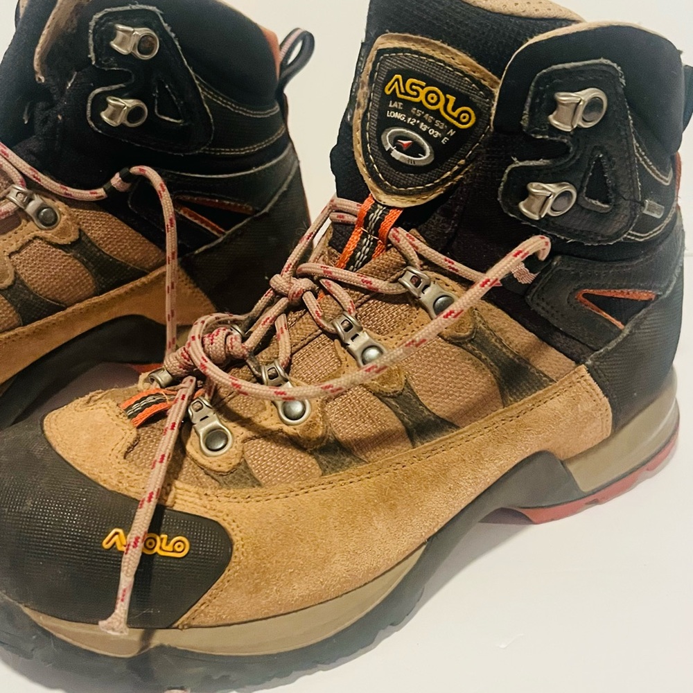 Asolo Brown and Black Hiking Boots Rugged Outdoor Performance - Picture 2 of 6